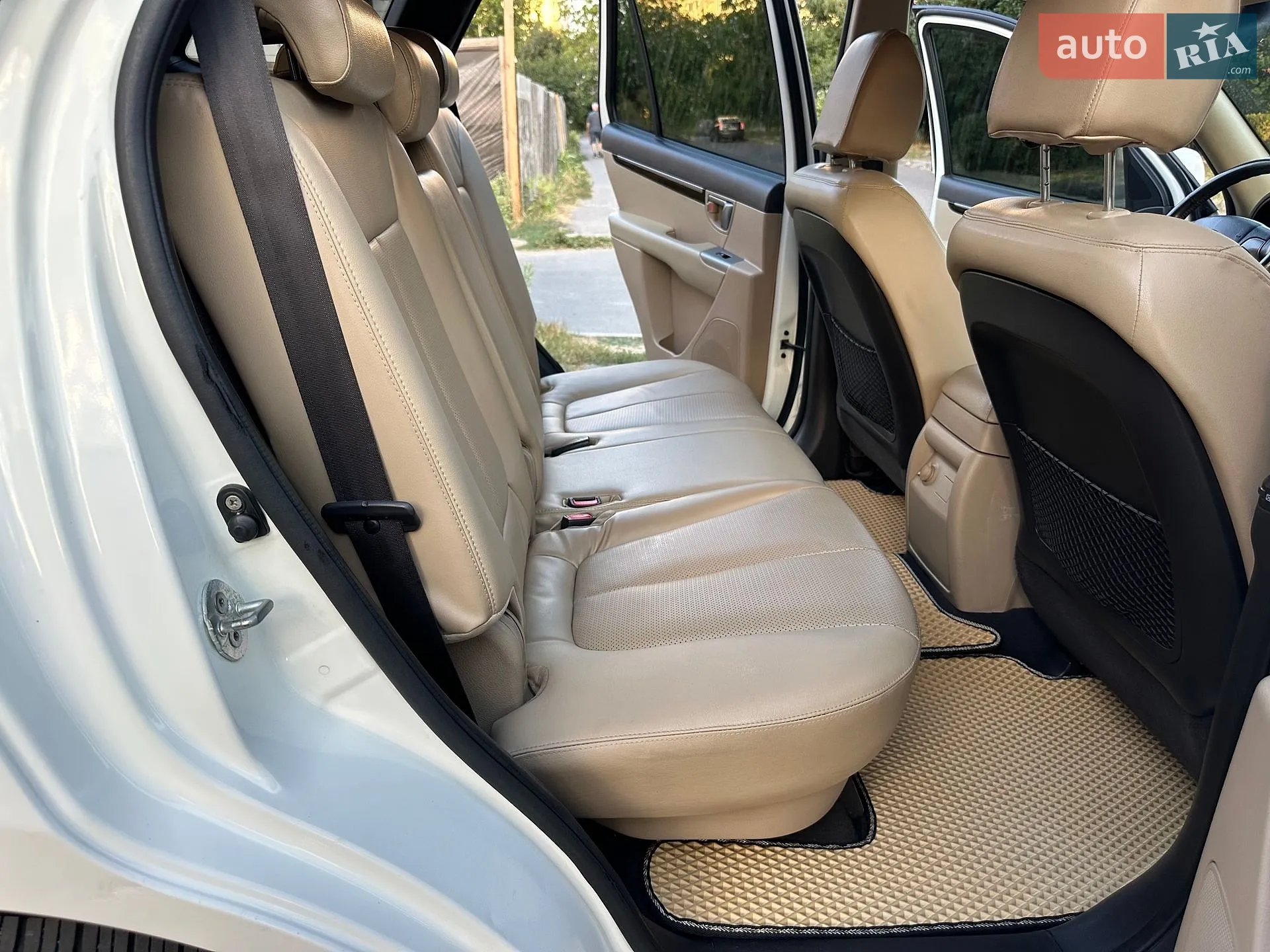 2011 Hyundai Santa Fe - мініатюра 93