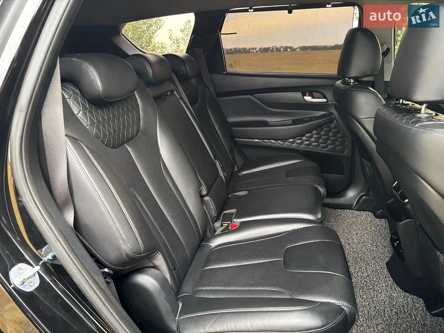 2018 Hyundai Santa Fe - мініатюра 23
