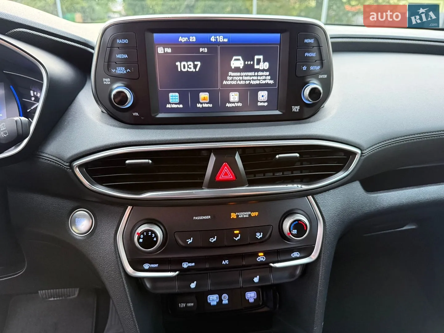 2019 Hyundai Santa Fe - мініатюра 17