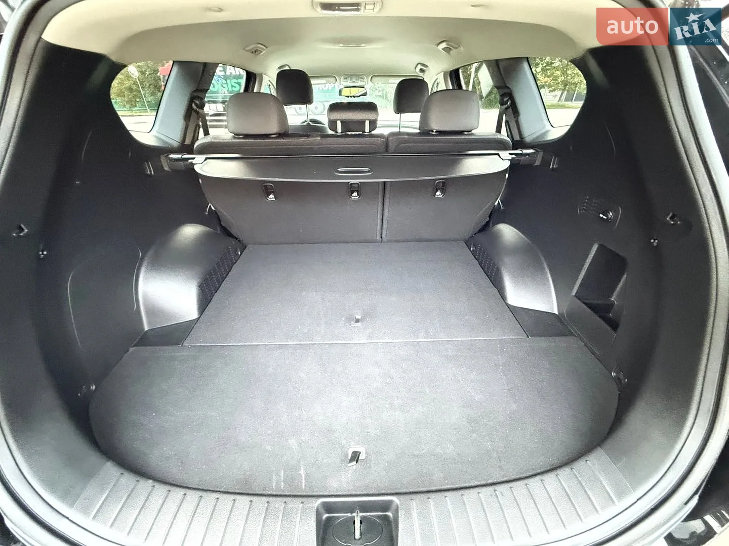 2019 Hyundai Santa Fe - мініатюра 27
