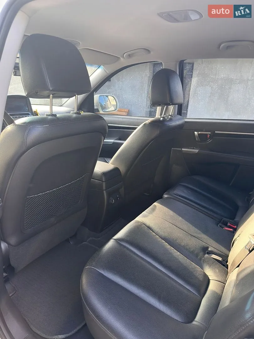 2011 Hyundai Santa Fe - мініатюра 30