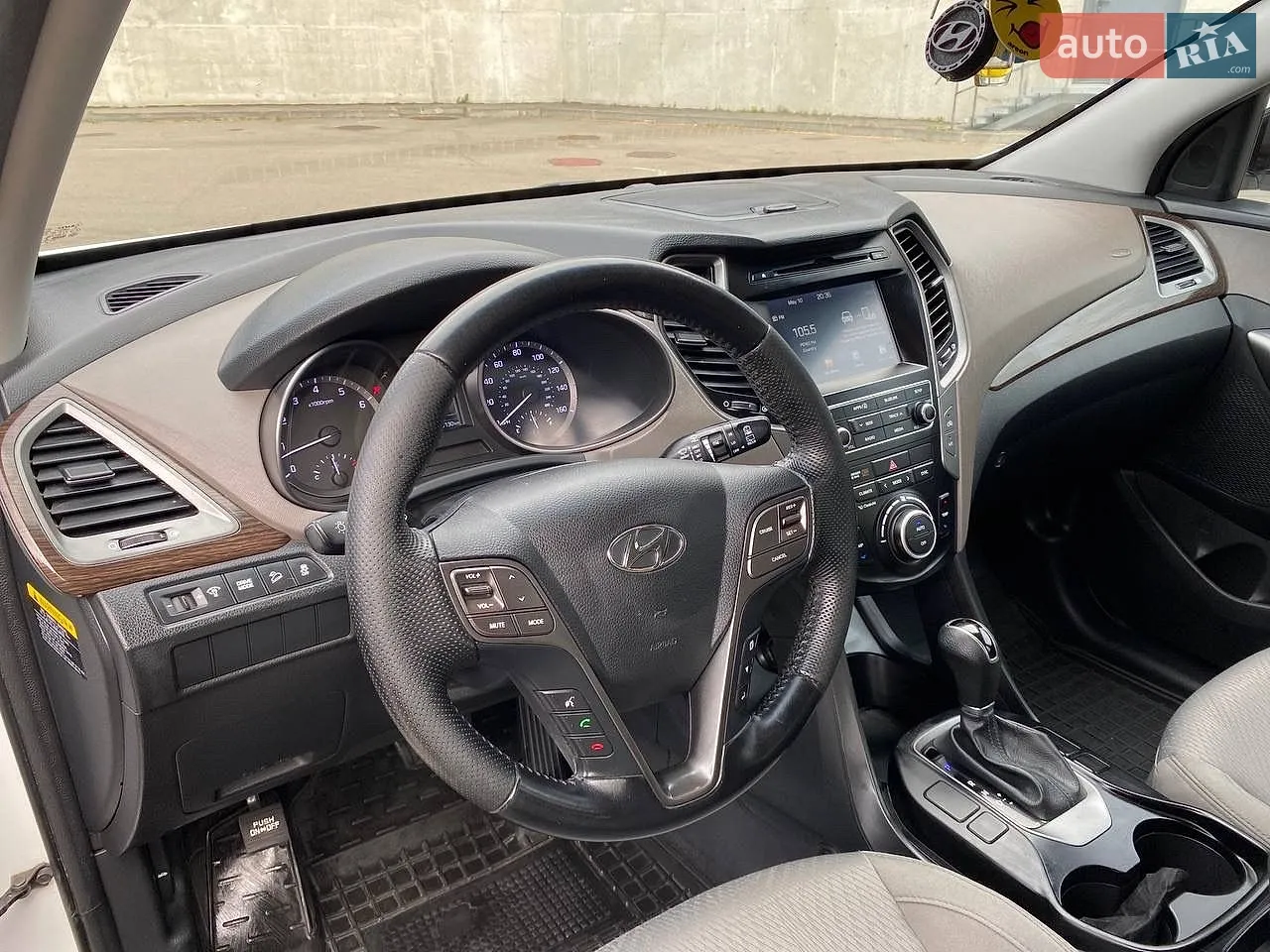 2016 Hyundai Santa Fe - мініатюра 11