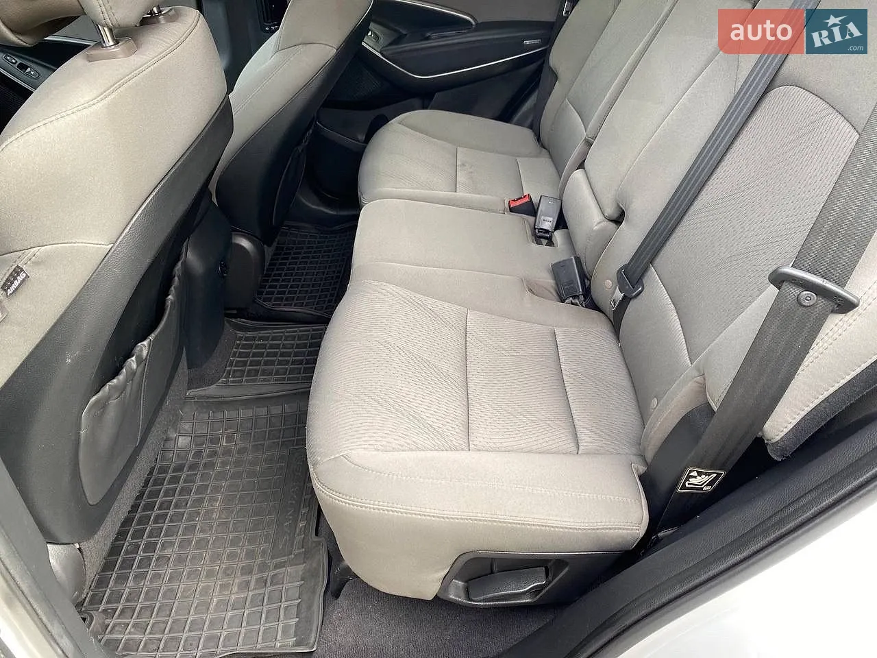 2016 Hyundai Santa Fe - мініатюра 17