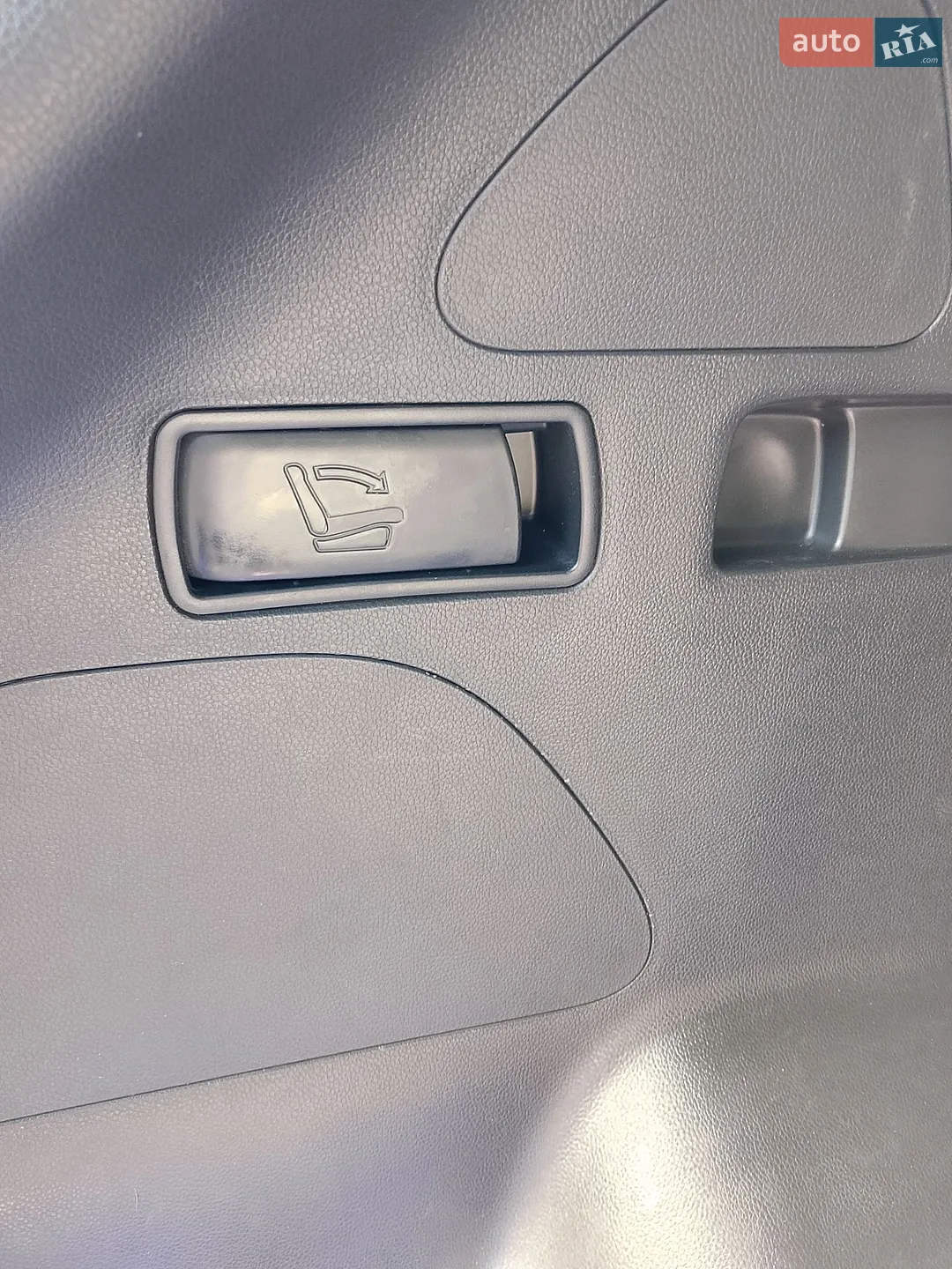 2014 Hyundai Santa Fe - мініатюра 19