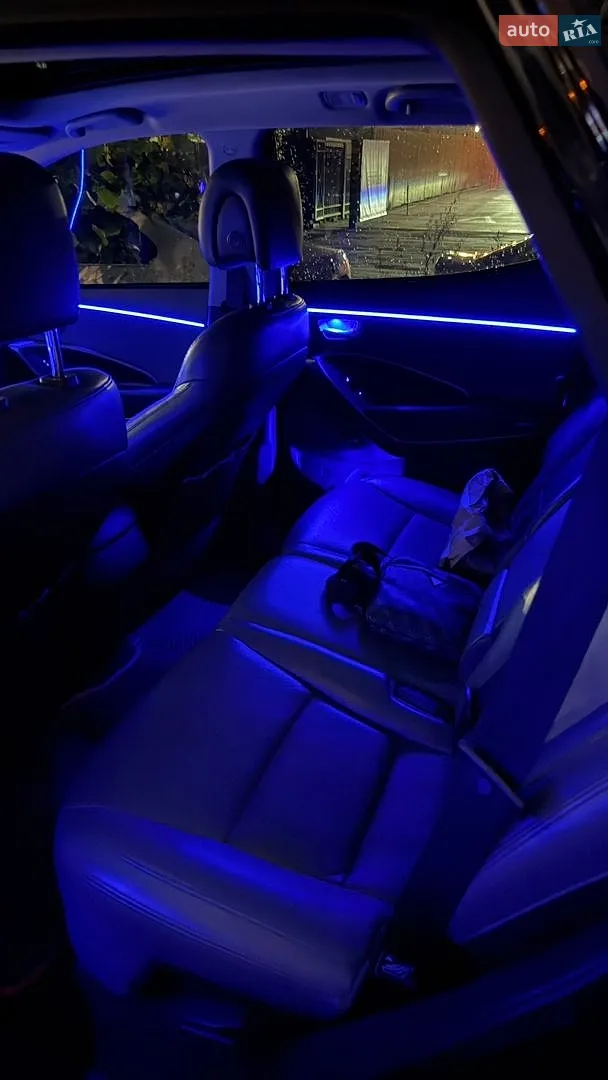 2017 Hyundai Santa Fe - мініатюра 12