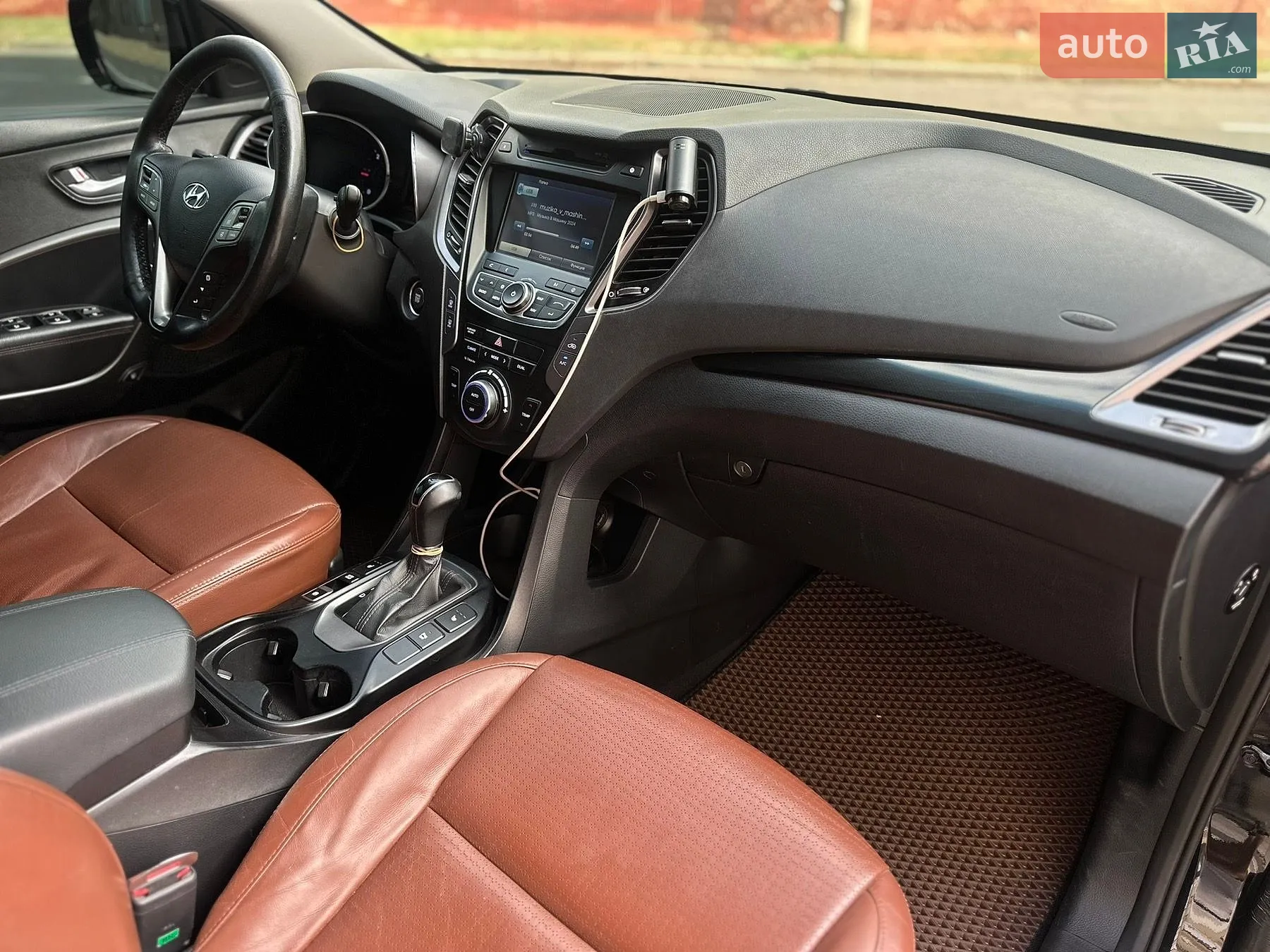 2013 Hyundai Santa Fe - мініатюра 27