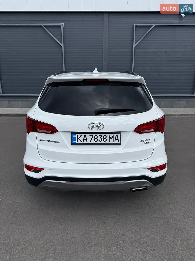 2016 Hyundai Santa Fe - мініатюра 14