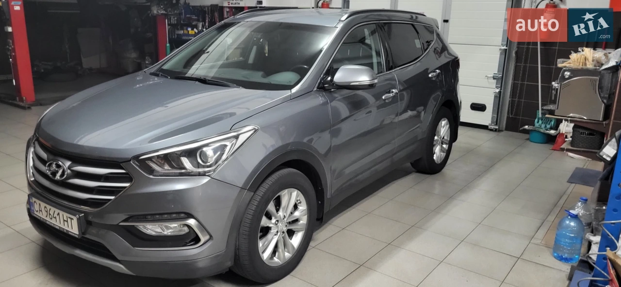 2017 Hyundai Santa Fe - мініатюра 19