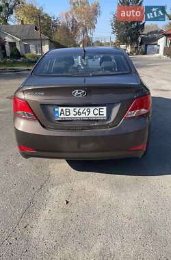 Седан Hyundai Solaris 2016 в Погребище