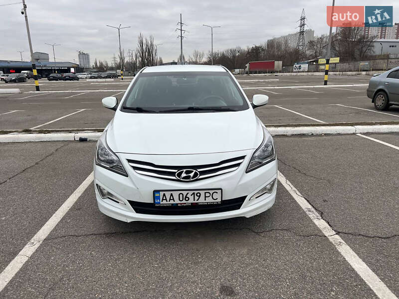 Hyundai Solaris 2016