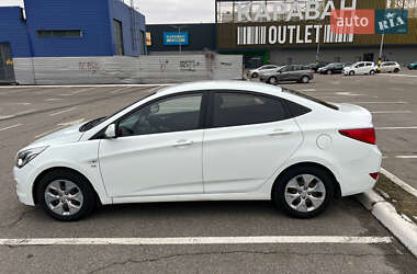 Седан Hyundai Solaris 2016 в 