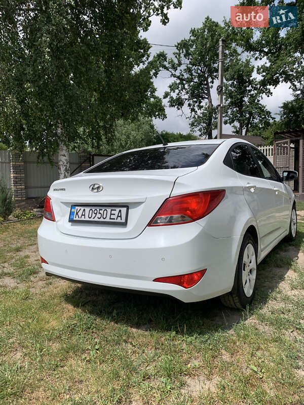 Седан Hyundai Solaris 2016 в Василькові