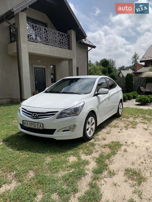 Седан Hyundai Solaris 2016 в Василькові