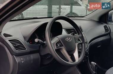 Седан Hyundai Solaris 2016 в 
