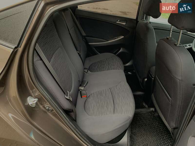 Седан Hyundai Solaris 2016 в Бердичеве