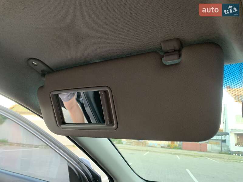 Седан Hyundai Solaris 2015 в Козельщине