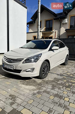 Седан Hyundai Solaris 2015 в Львове