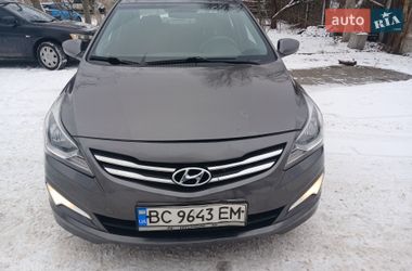 Седан Hyundai Solaris 2015 в Львове