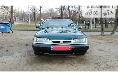 Седан Hyundai Sonata 1995 в Одессе