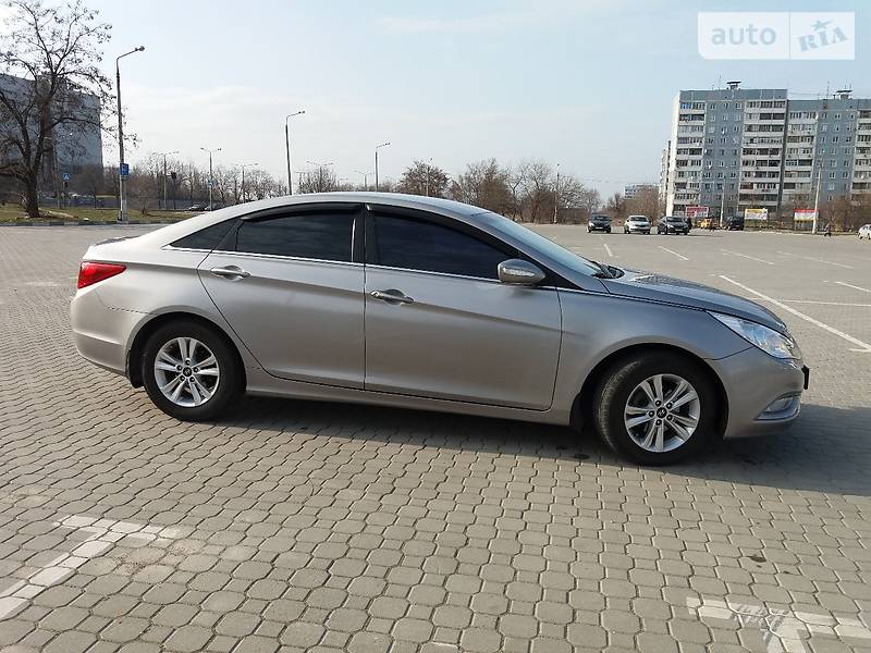 Седан Hyundai Sonata 2010 в Запорожье