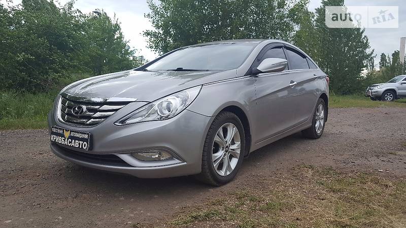 Седан Hyundai Sonata 2011 в Кривом Роге