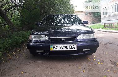 Седан Hyundai Sonata 1996 в Львове