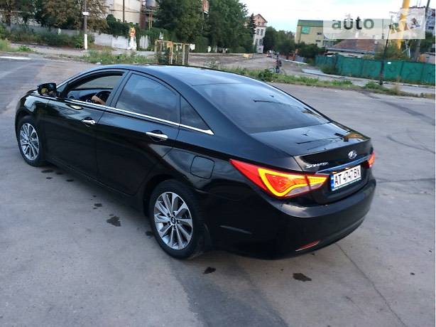 Седан Hyundai Sonata 2015 в Ивано-Франковске