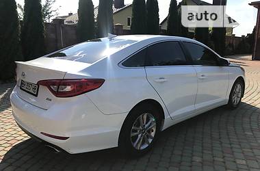 Седан Hyundai Sonata 2016 в Ровно