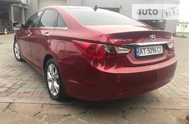 Лимузин Hyundai Sonata 2013 в Ивано-Франковске