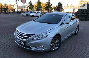 Седан Hyundai Sonata 2013 в Киеве