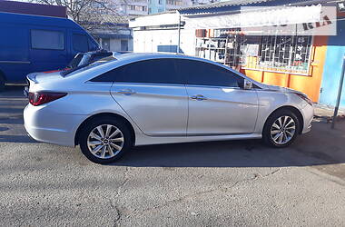 Седан Hyundai Sonata 2014 в 