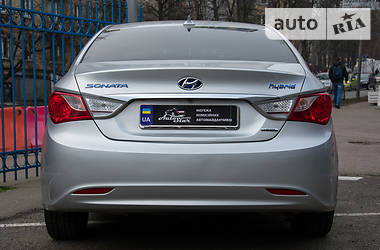 Седан Hyundai Sonata 2013 в 