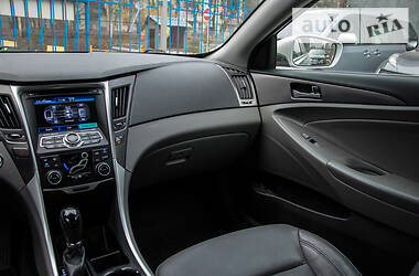 Седан Hyundai Sonata 2013 в 