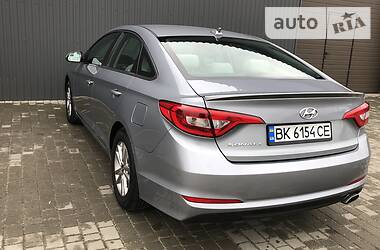 Седан Hyundai Sonata 2016 в Сарнах