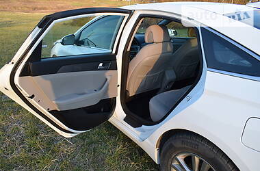 Седан Hyundai Sonata 2015 в 