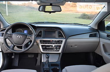 Седан Hyundai Sonata 2015 в 