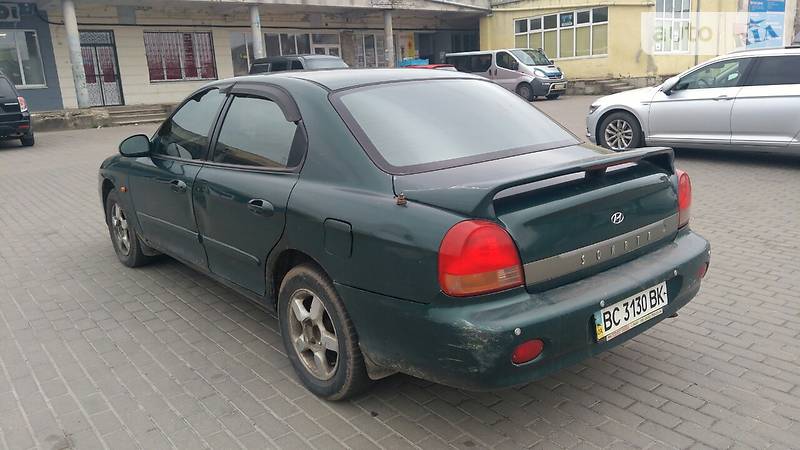 Седан Hyundai Sonata 2000 в Львові