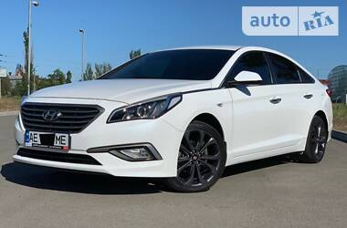 Седан Hyundai Sonata 2015 в Дніпрі