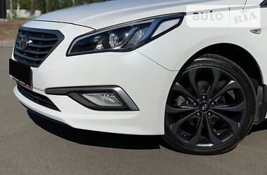 Седан Hyundai Sonata 2015 в 