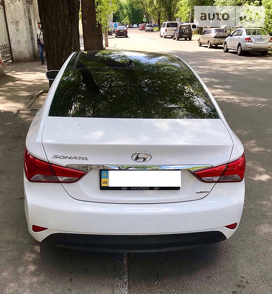 Седан Hyundai Sonata 2014 в Дніпрі