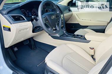 Седан Hyundai Sonata 2015 в 