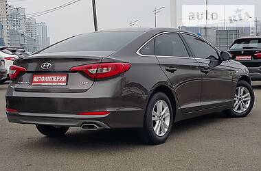 Седан Hyundai Sonata 2015 в 