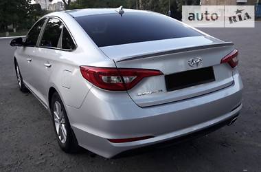 Седан Hyundai Sonata 2015 в Мариуполе