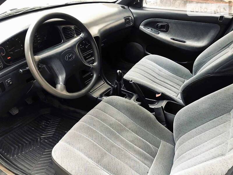 Седан Hyundai Sonata 1998 в Львові