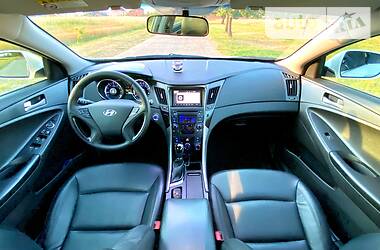 Седан Hyundai Sonata 2013 в 
