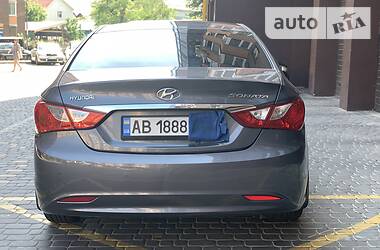 Седан Hyundai Sonata 2011 в 