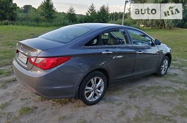 Седан Hyundai Sonata 2012 в Мене