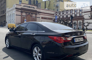 Седан Hyundai Sonata 2010 в Одессе