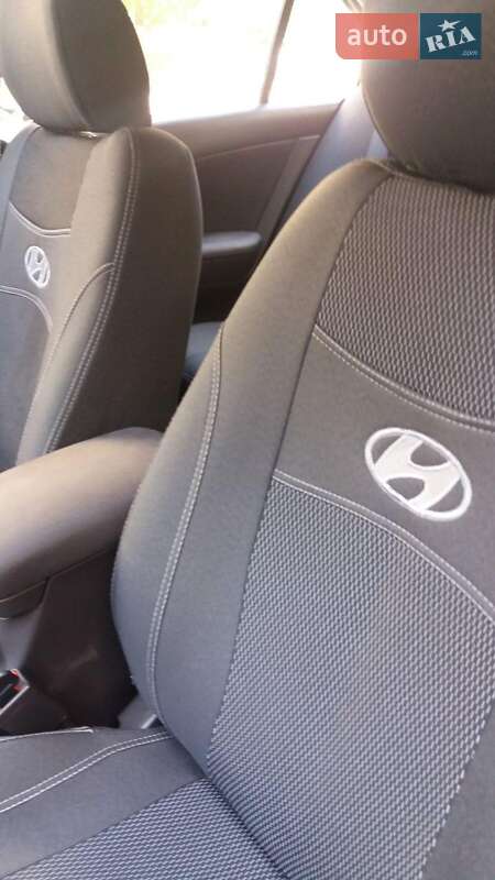 Седан Hyundai Sonata 2009 в Вараше