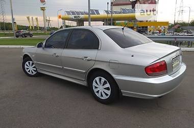 Седан Hyundai Sonata 2002 в Киеве